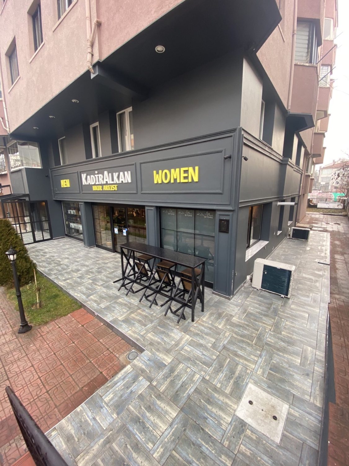 Merkez salonundan bir kare