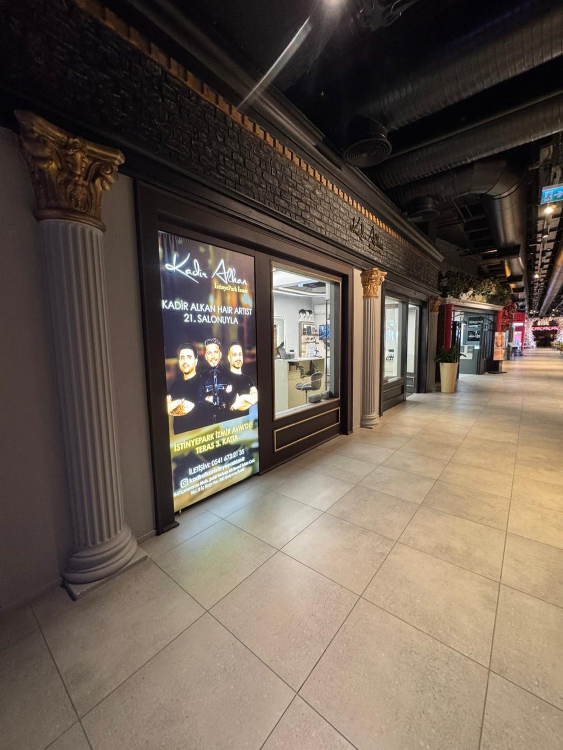 İstinyePark salonundan bir kare
